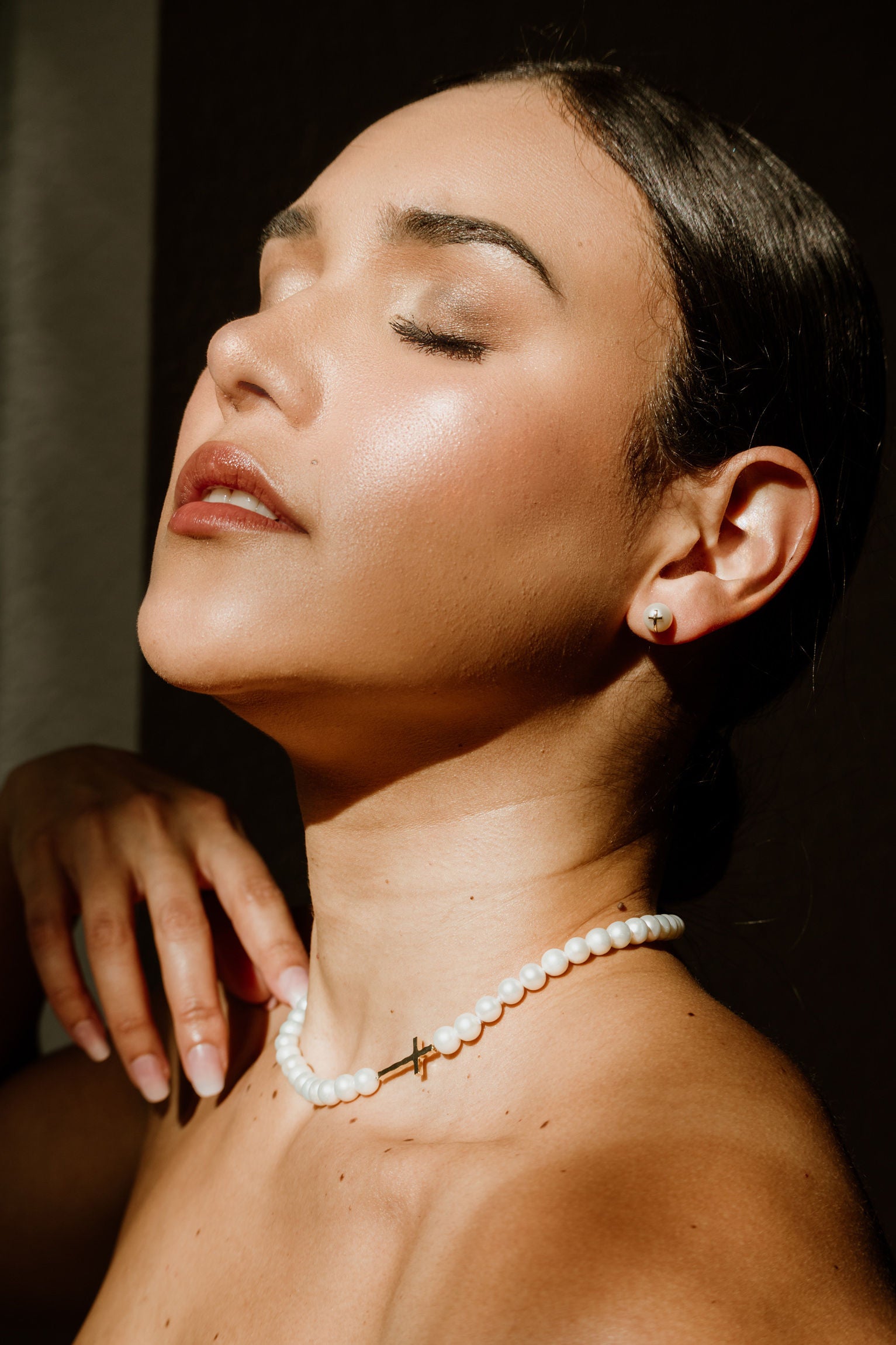 Cross Pearl Necklace
